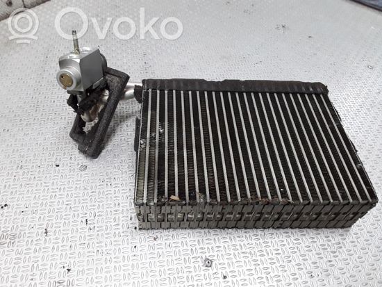 BMW 3 E46 Air conditioning (A/C) radiator (interior) 65693BHO