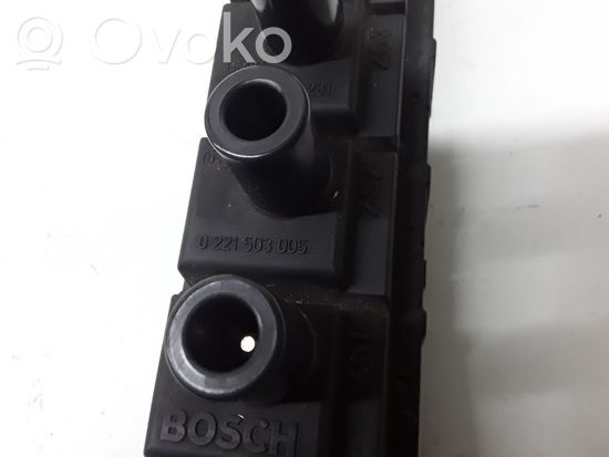 BMW 3 E36 High voltage ignition coil 12131247281 0221503005