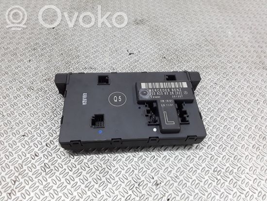 Mercedes-Benz C W203 Door control unit/module 2038206326