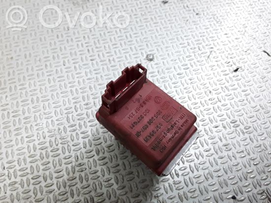 Audi A3 S3 8L Heater blower motor/fan resistor 1J0907521