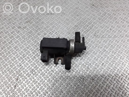 Volkswagen PASSAT B5 Turbo solenoid valve 1H0906627
