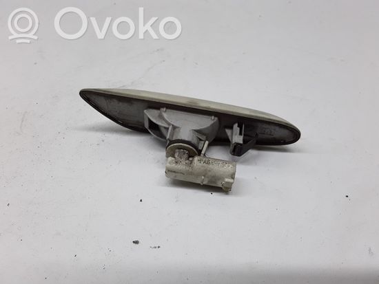 BMW 3 E90 E91 Front fender indicator light
