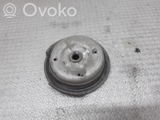 BMW 5 E60 E61 Coil spring mount