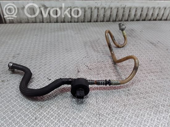 BMW 5 E60 E61 Fuel line pipe 778930401