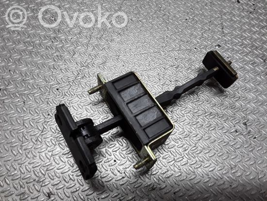 Mercedes-Benz C W203 Front door check strap stopper