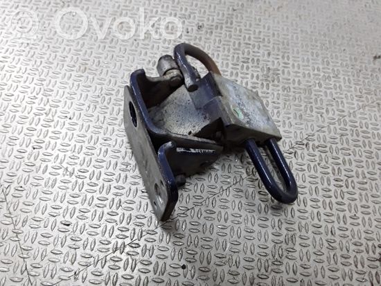 Volkswagen Eos Front door lower hinge