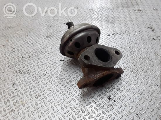 Audi A4 S4 B5 8D EGR valve 028131501E