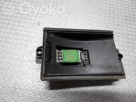 Volkswagen Golf IV Heater blower motor/fan resistor 1J0819022A
