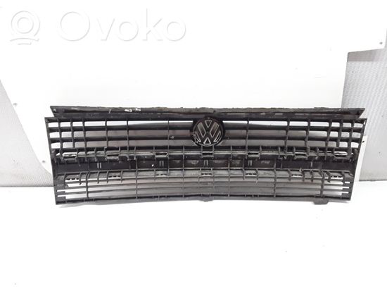 Volkswagen Transporter – Caravelle T4 Front bumper upper radiator grill