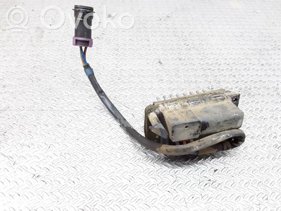 Audi A8 S8 D2 4D Heater blower motor/fan resistor 4A0820521A