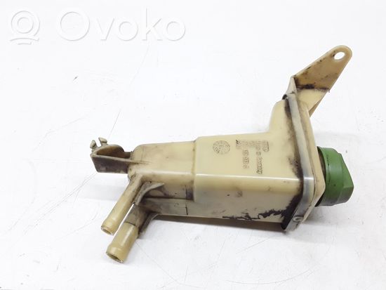 Audi A6 S6 C5 4B Power steering fluid tank/reservoir 8D0422373C