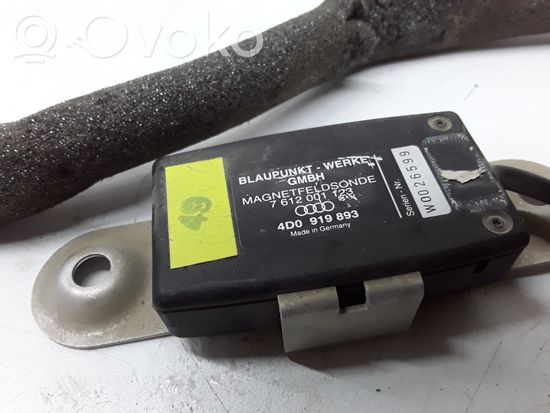 Audi A8 S8 D2 4D Aerial antenna amplifier 4D0919893