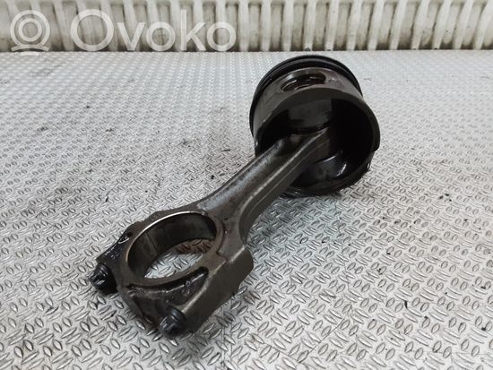 BMW 5 E39 Piston with connecting rod