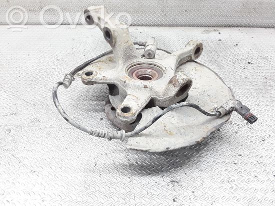 Mercedes-Benz Vaneo W414 Front wheel hub spindle knuckle