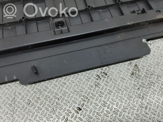 BMW X5 E53 Tailgate trim 51498402197 51498243504