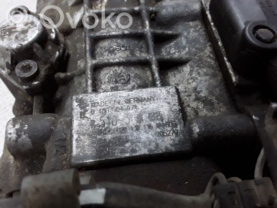 Audi A4 S4 B5 8D Fuel injection high pressure pump 0460404971 028130115M
