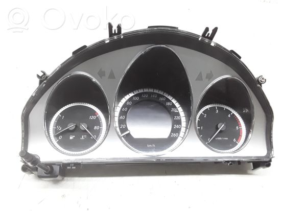 Mercedes-Benz C W204 Speedometer (instrument cluster)