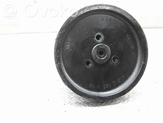 Mercedes-Benz C W203 Power steering pump
