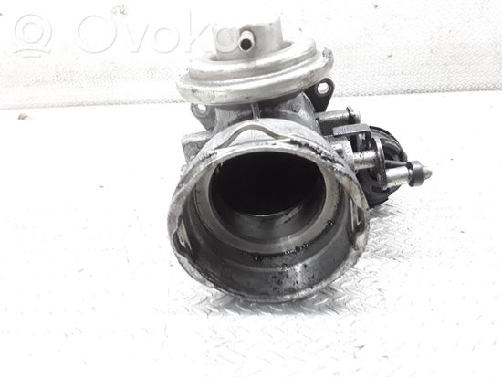 Audi A4 S4 B6 8E 8H EGR valve 038131501AA