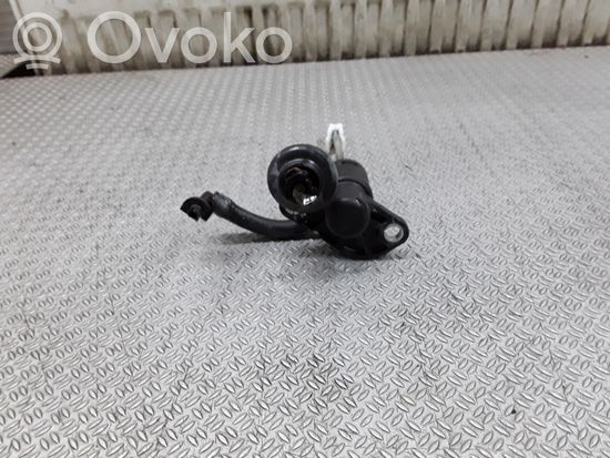 Audi A4 S4 B7 8E 8H Clutch master cylinder 8E1721401