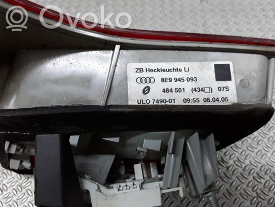 Audi A4 S4 B7 8E 8H Tailgate rear/tail lights 8E9945093