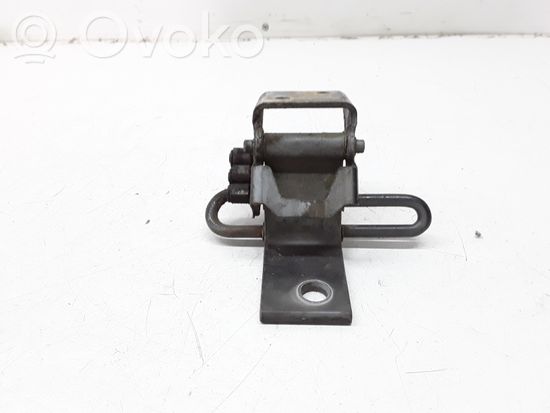 Audi A8 S8 D2 4D Front door lower hinge 4D0831412