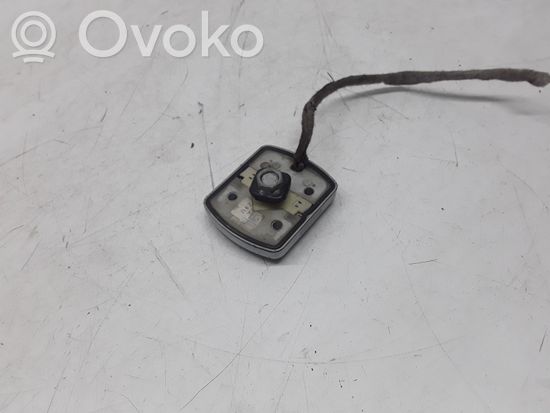 Audi A8 S8 D2 4D Aerial GPS antenna 4D0919889