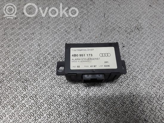 Audi A8 S8 D2 4D Alarm control unit/module 4B0951173