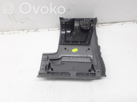 Volkswagen Golf Plus Glove box 5M1858210