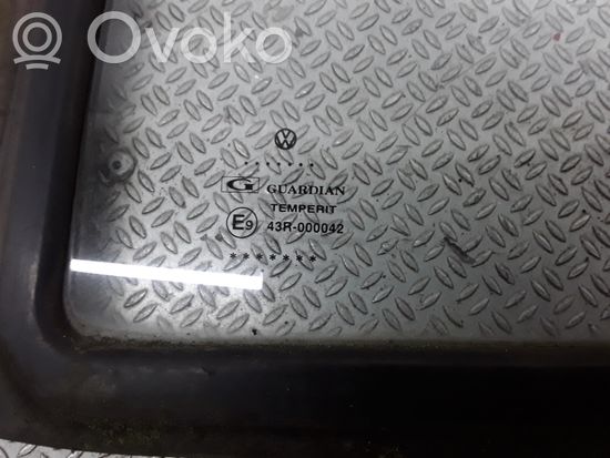 Volkswagen II LT Front door vent window glass four-door 43R000042