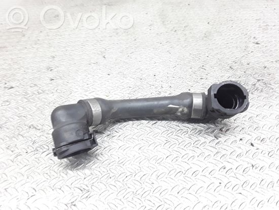 BMW 5 E39 Engine coolant pipe/hose