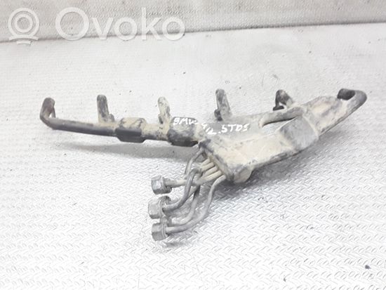 BMW 7 E38 Fuel injector supply line/pipe