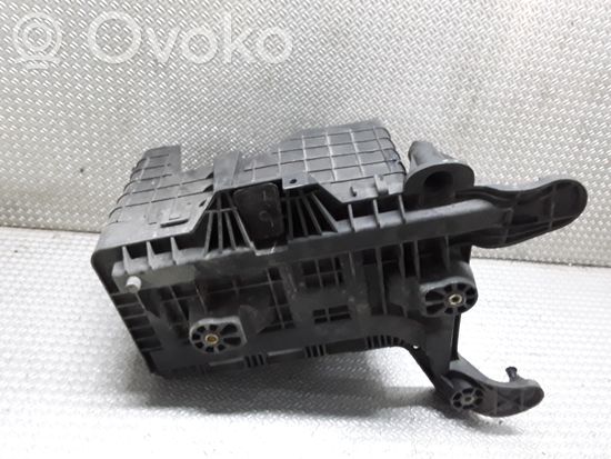 Volkswagen Jetta V Battery box tray 1K0915333C