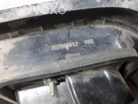 Volkswagen PASSAT B3 Rear/tail lights 357945112