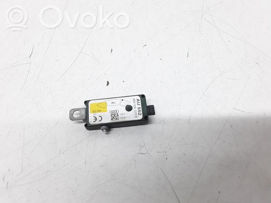 Audi A6 S6 C5 4B Aerial antenna amplifier 4B9035225B