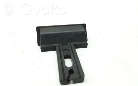 Mercedes-Benz ML W163 Hand brake release handle A1634270020