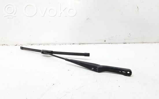 Mercedes-Benz ML W163 Front wiper blade arm