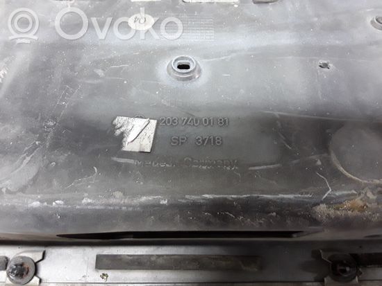 Mercedes-Benz C W203 Tailgate trim 2037400181