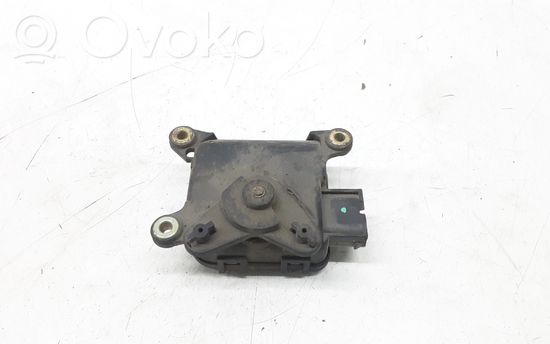 Volkswagen PASSAT B5.5 Air flap motor/actuator 8D1820511B