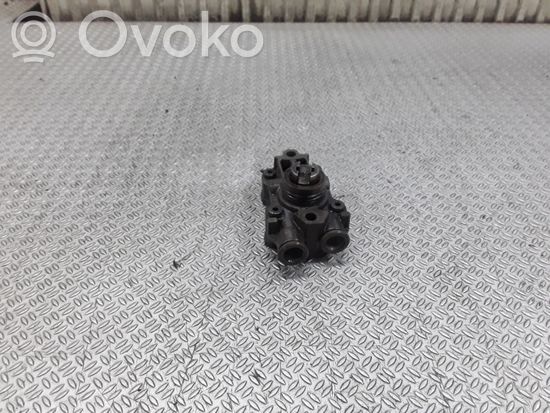 Mercedes-Benz ML W163 Fuel injection high pressure pump A6110900250 0440020003