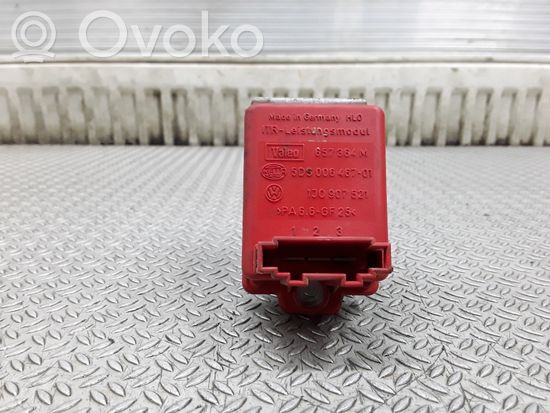 Audi A3 S3 8L Heater blower motor/fan resistor 1J0907521 5DS00646701