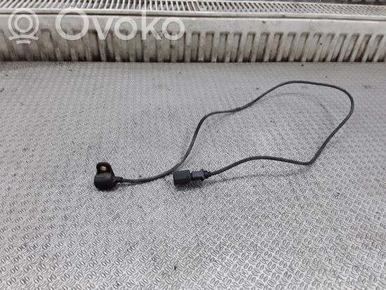 Audi A4 S4 B6 8E 8H Camshaft position sensor 038906433A
