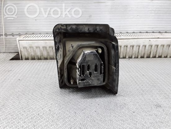 Volkswagen PASSAT B3 Rear/tail lights 333945111