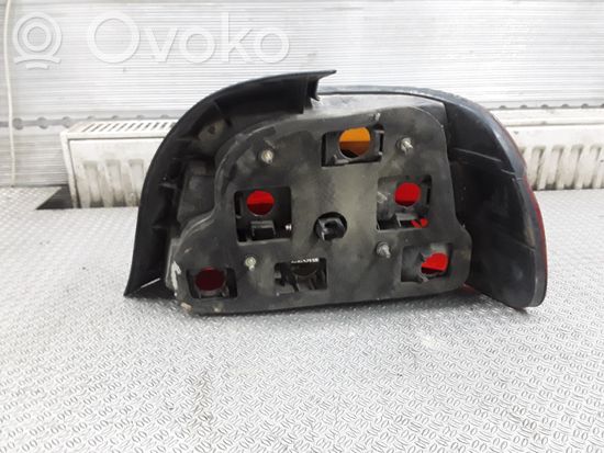 BMW 5 E39 Rear/tail lights 8358031