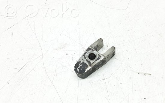 Mercedes-Benz Sprinter W901 W902 W903 W904 Fuel Injector clamp holder