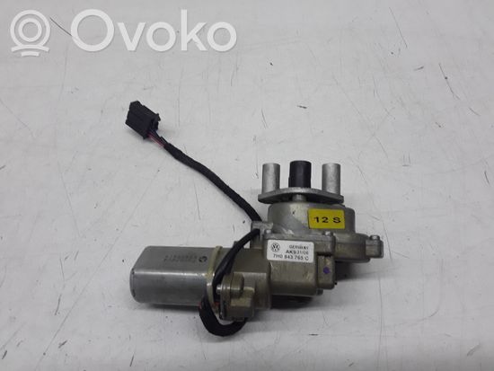 Volkswagen Multivan T5 Sliding door latching motor 7H0843766C
