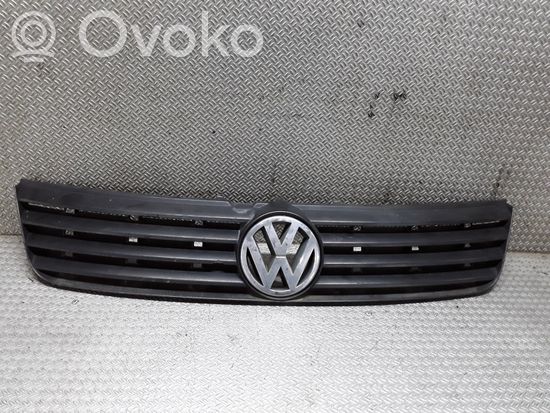 Volkswagen PASSAT B5 Front bumper upper radiator grill 3B0853653C
