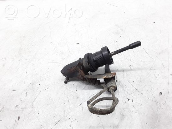 BMW 5 E39 Clutch slave cylinder