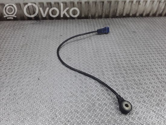 Audi A4 S4 B5 8D Detonation knock sensor 054905377B