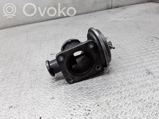 BMW 5 E39 EGR valve 7785452